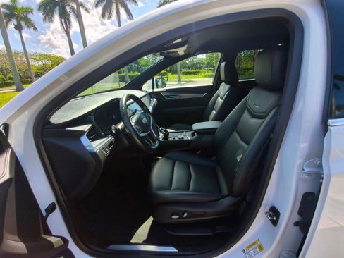 Used 2023 Cadillac XT5 Luxury FWD image 22