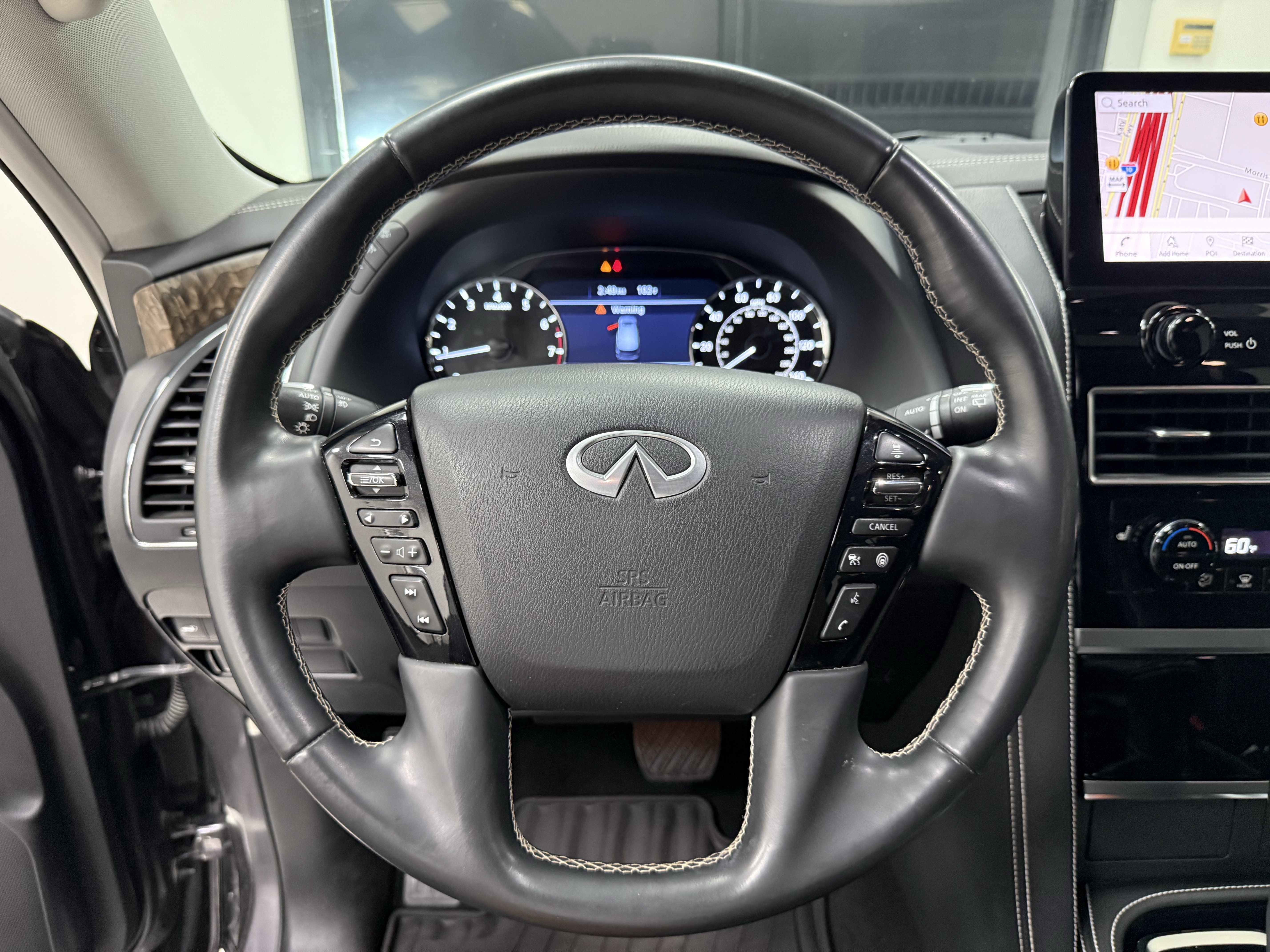 Used 2022 INFINITI QX80 Premium Select w/ All-Season Package RWD image 17