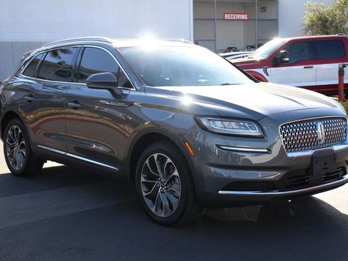 Used 2023 Lincoln Nautilus Reserve w/ Luxury Package AWD/4WD image 8