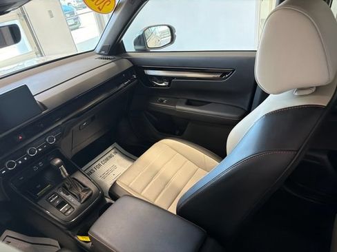 Used 2024 Honda CR-V Sport Touring image 31