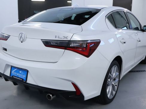 Used 2020 Acura ILX image 7