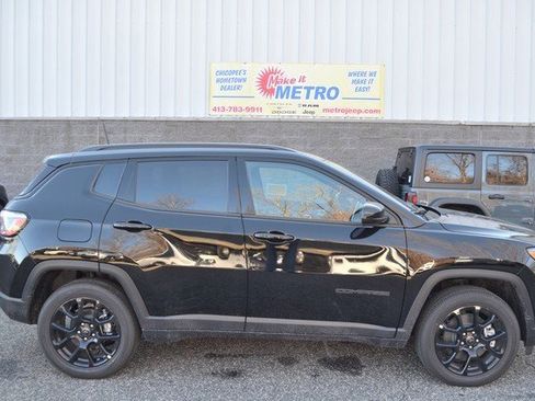 New 2026 Jeep Compass Latitude image 1
