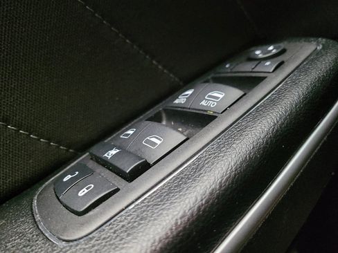 Used 2023 Dodge Charger SXT RWD image 27