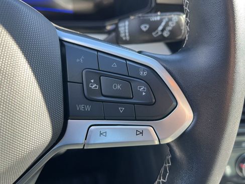 Used 2025 Volkswagen Taos S image 29