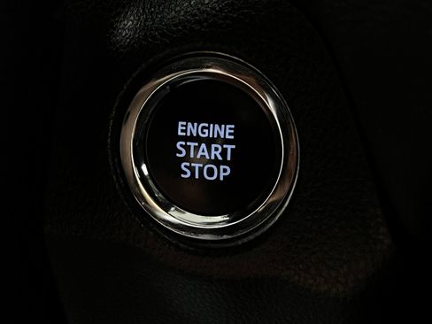 Certified 2025 Toyota RAV4 XLE FWD image 20