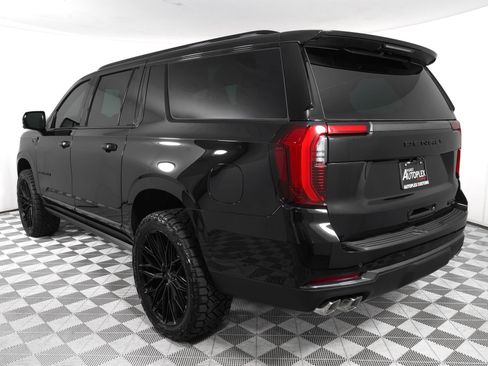 Used 2026 GMC Yukon XL Denali Ultimate AWD/4WD image 6