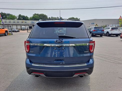 Used 2018 Ford Explorer XLT w/ Equipment Group 202A AWD/4WD image 6