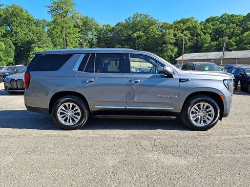 Used 2022 GMC Yukon SLT w/ SLT Luxury Package AWD/4WD image 9