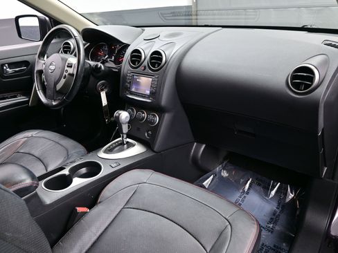 Used 2013 Nissan Rogue SL image 4