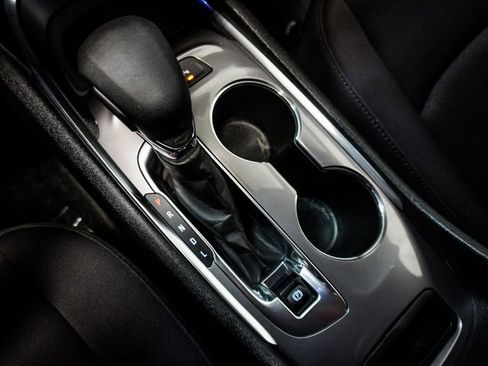 Used 2025 Chevrolet Malibu LT image 23