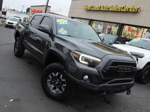 Used 2018 Toyota Tacoma TRD Off-Road image 43