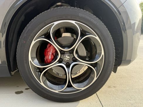 New 2025 Alfa Romeo Stelvio Sprint w/ Veloce Package image 24