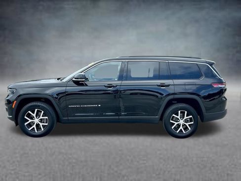 Used 2024 Jeep Grand Cherokee L Limited RWD image 8
