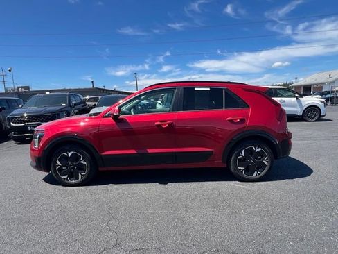 Certified 2023 Kia Niro Wind w/ Wind Preserve Package FWD image 4