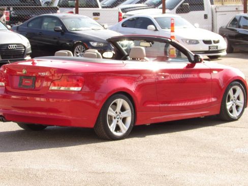 Used 2008 BMW 128i Convertible RWD image 9