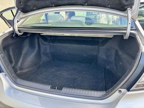 Used 2014 Honda Civic Hybrid Sedan image 11