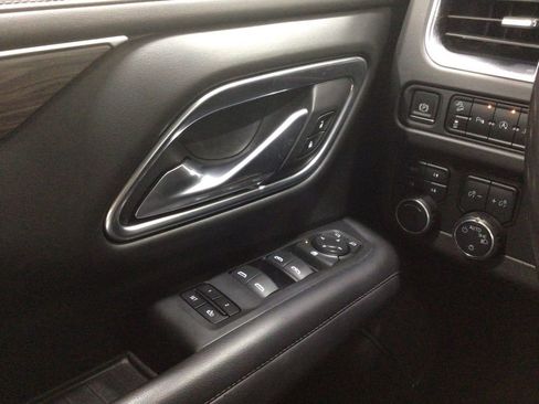 Used 2021 Chevrolet Tahoe Z71 image 27