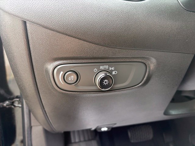 Used 2023 Chevrolet Equinox LT FWD image 22