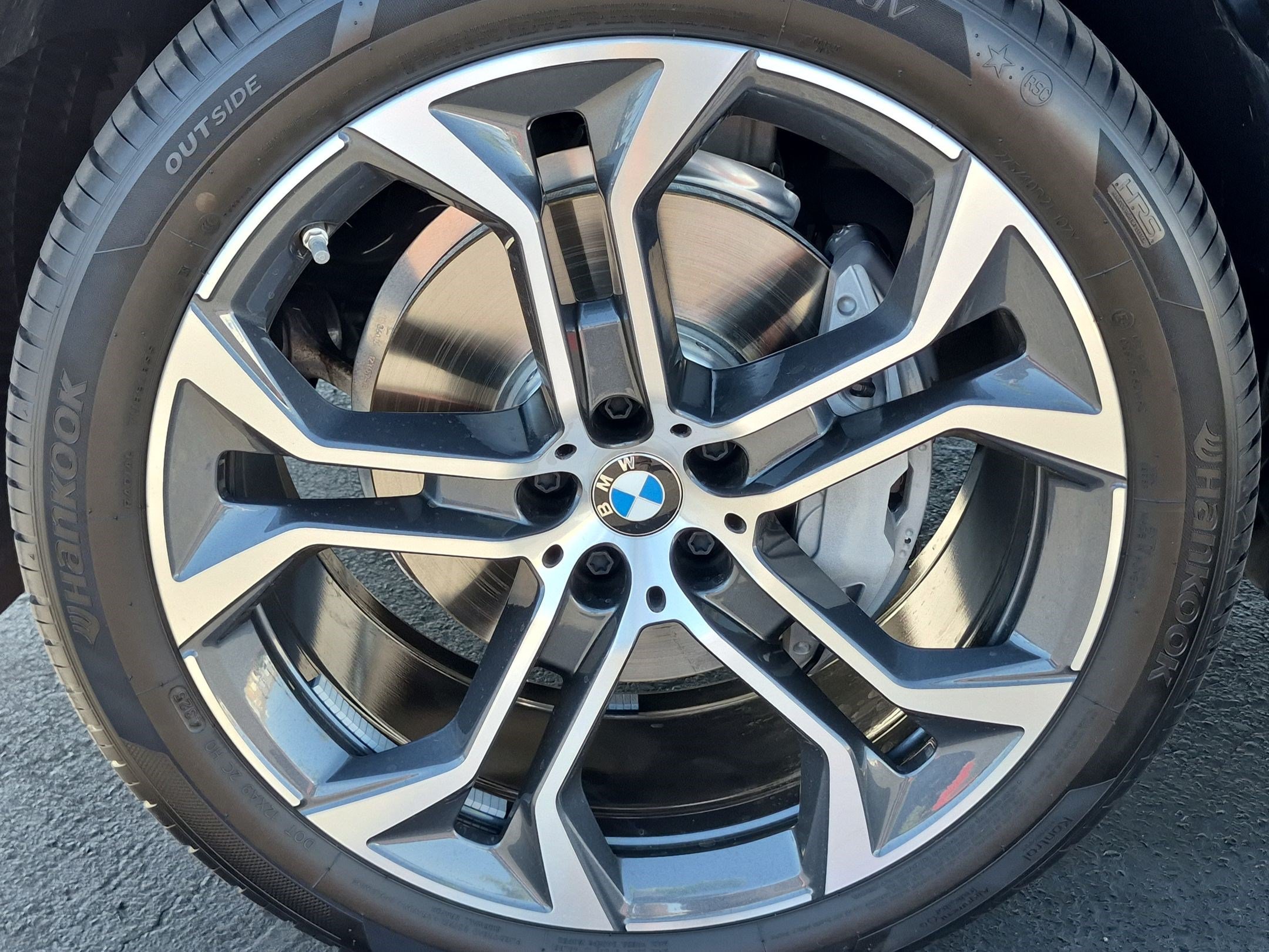 Certified 2026 BMW X5 sDrive40i w/ Climate Comfort Package RWD image 13