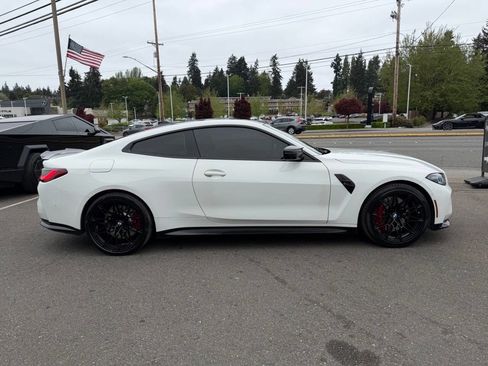 Used 2021 BMW M4 Competition w/ Executive Package RWD image 13