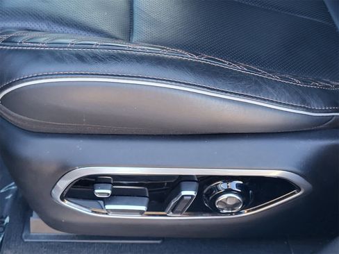 Used 2023 Jeep Grand Cherokee Summit image 14