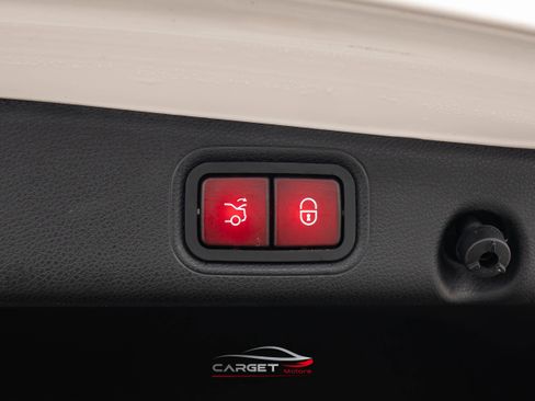 Used 2018 Mercedes-Benz E 300 4MATIC w/ Premium 1 Package image 48