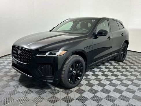 Used 2026 Jaguar F-PACE R-Dynamic S image 1