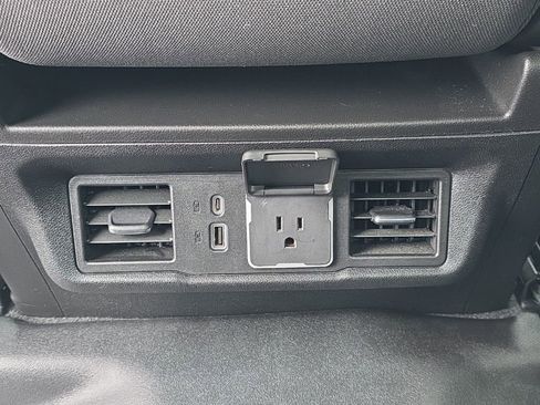 Used 2022 Chevrolet Silverado 1500 LT image 18