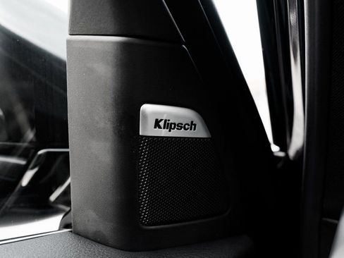 New 2026 Nissan Armada SL w/ Captain's Chari Seat Package image 20