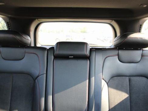 Used 2022 Jeep Grand Cherokee Trailhawk w/ Luxury Tech Group III image 32