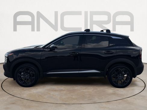 Used 2026 Nissan Kicks SR FWD image 7