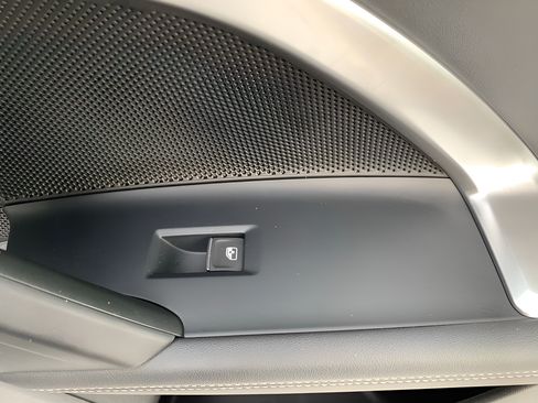 Certified 2025 Audi Q5 Premium Plus AWD/4WD image 40