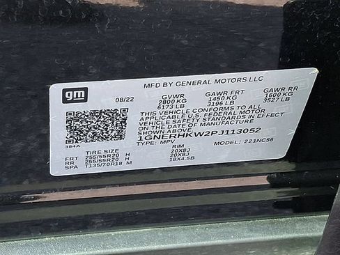Used 2023 Chevrolet Traverse LT w/ LPO, Floor Liner Package FWD image 22