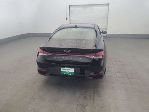 Used 2023 Hyundai Elantra SEL w/ Convenience Package FWD image 7