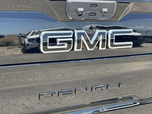 New 2026 GMC Sierra 2500 Denali w/ Denali Reserve Package AWD/4WD image 28