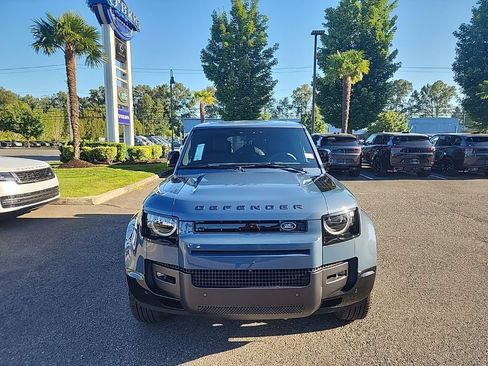 New 2026 Land Rover Defender 110 X-Dynamic SE AWD/4WD image 10