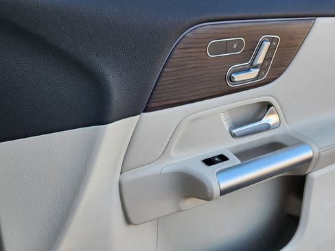 Used 2025 Mercedes-Benz GLA 250 GLA 250 image 19