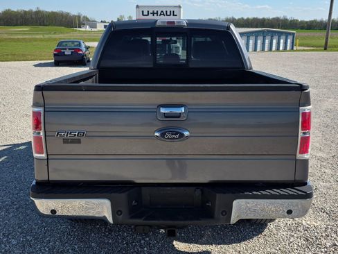 Used 2014 Ford F150 Lariat w/ Lariat Chrome Package image 4