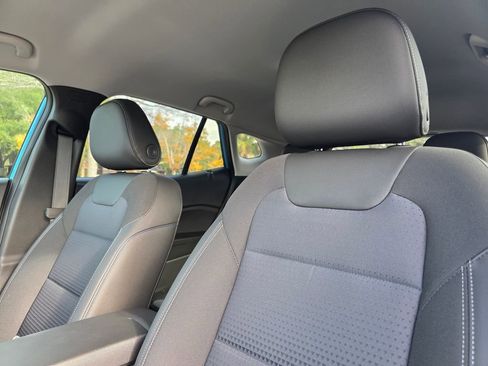 Certified 2025 Chevrolet Trax LT image 13