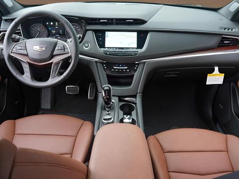 New 2025 Cadillac XT5 Sportv w/ Technology Package AWD/4WD image 22