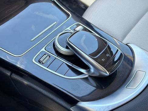 Used 2015 Mercedes-Benz C 300 4MATIC Sedan image 24