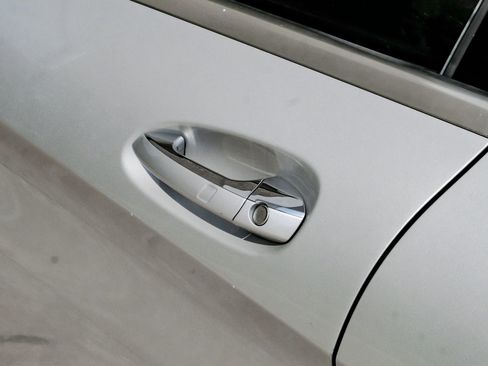 Used 2018 Mercedes-Benz CLA 250 4MATIC image 47