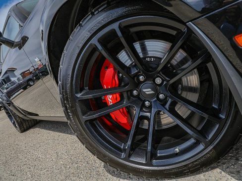 Used 2022 Dodge Challenger R/T Scat Pack RWD image 2