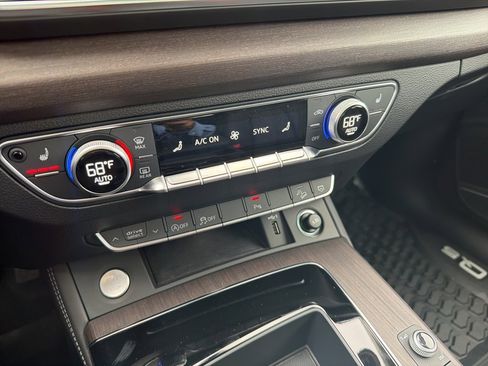 Used 2023 Audi Q5 2.0T Premium Plus image 15