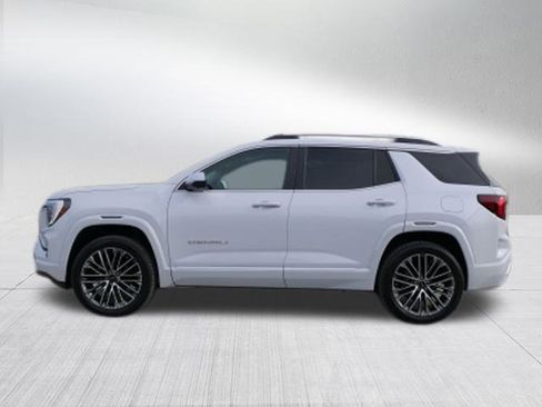 Used 2026 GMC Terrain Denali image 6