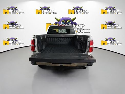 Used 2016 GMC Sierra 2500 SLE w/ Suspension Package, Off-Road AWD/4WD image 25