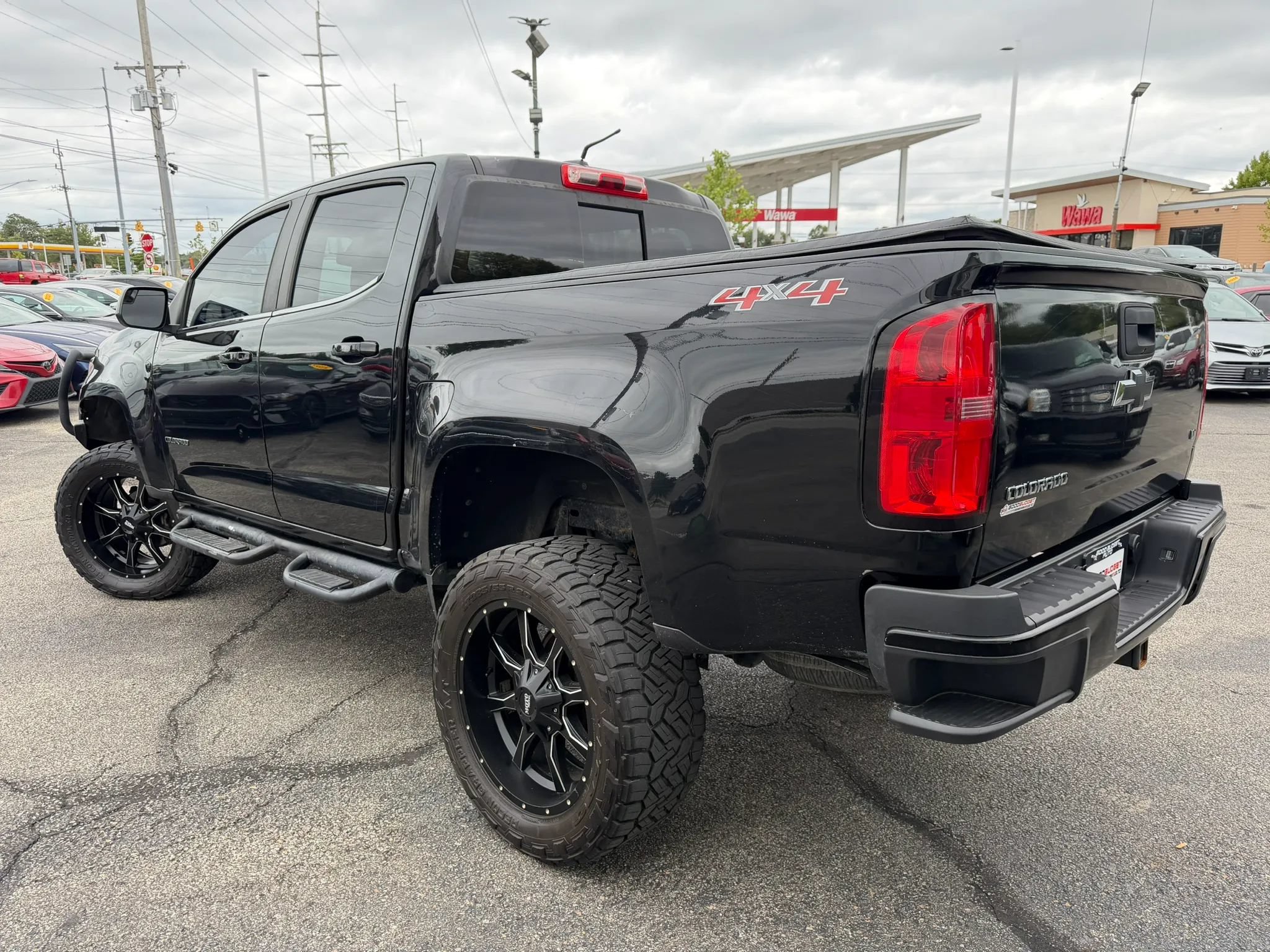 Used 2016 Chevrolet Colorado LT w/ Midnight Edition AWD/4WD image 10