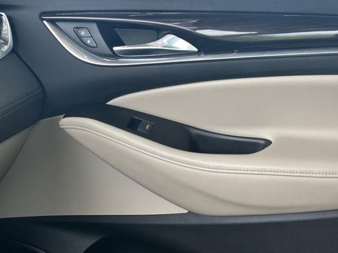 Used 2018 Buick Enclave Premium w/ Trailering Package image 30