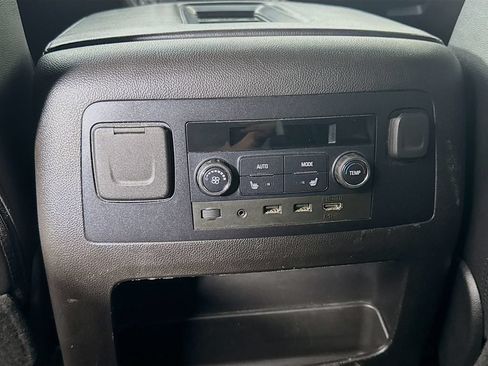 Used 2019 Chevrolet Tahoe Premier AWD/4WD image 29