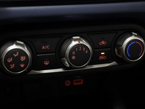 Used 2023 Nissan Versa SV w/ Trunk Package image 10